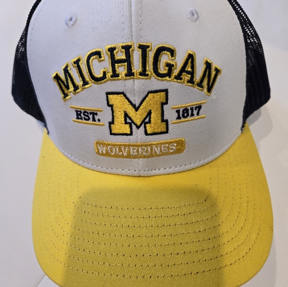 University of Michigan Hat Wolverines Snapback Mesh Adjustable Trucker Dad Cap - Picture 2 of 7